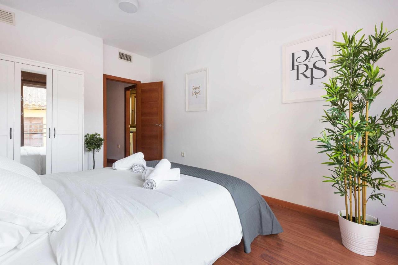 Pineapple Rosaleda 13 Apartment Malaga Luaran gambar